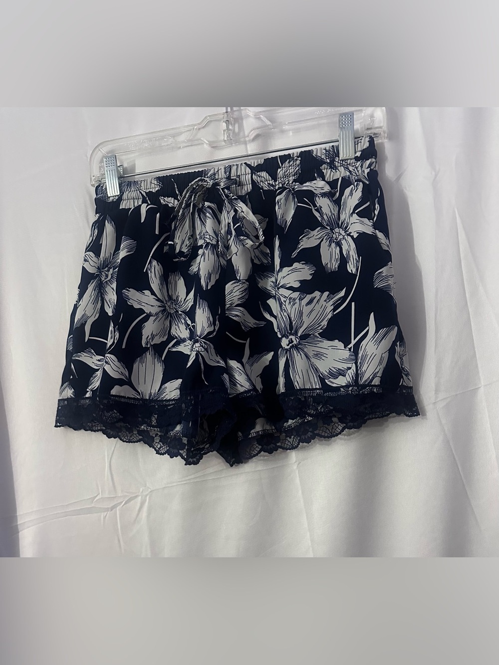 mine Navy and White Floral Lounge Shorts - Picture 3 of 4